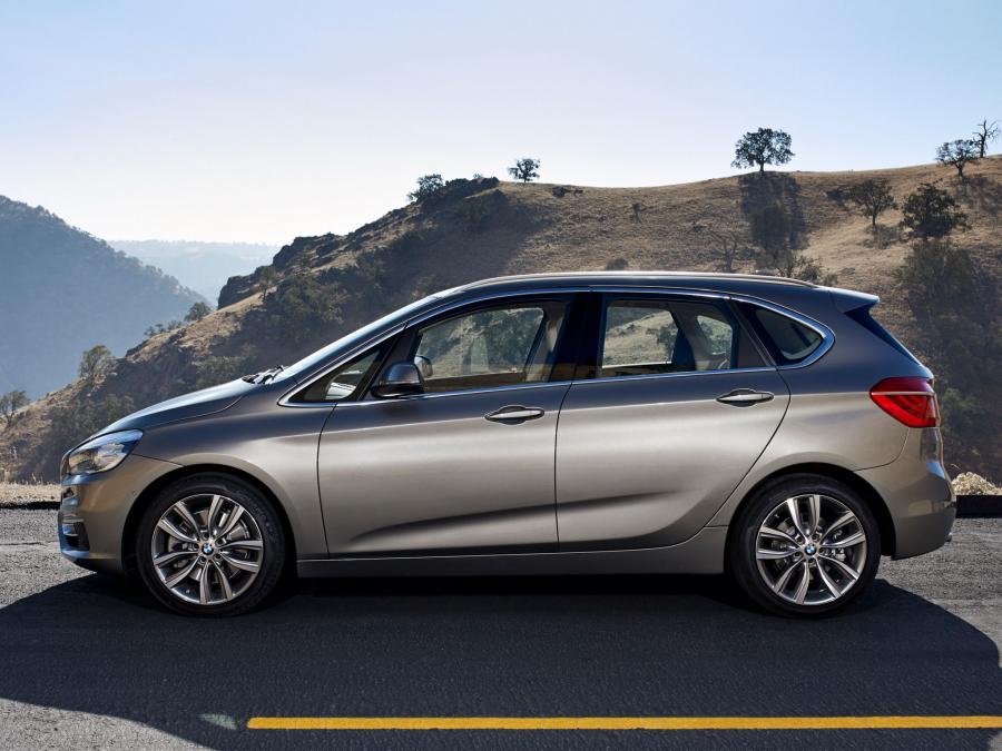  BMW 225i Active Tourer 2014 года  (фото 10 из 30)